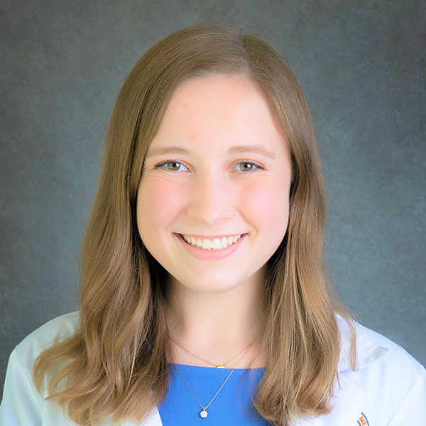 Dr. Amelia Grace Duer, South Florida Veterinarian and Ophthalmology Resident